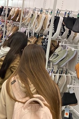 Students shop for shoes 