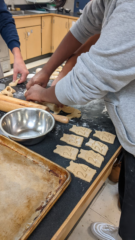 Rolling cookie dough 