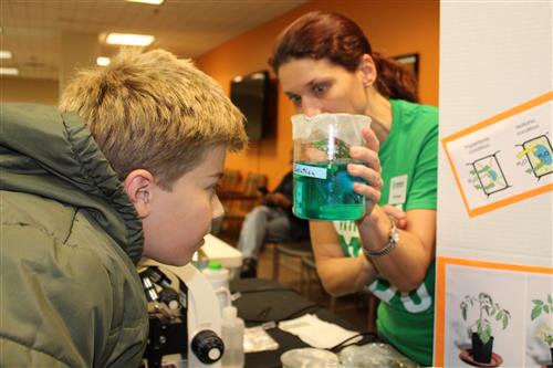 A student at the STEM Expo Kick-Off event in Bartlett  